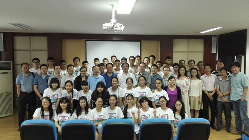 1476945330531620.jpg 开学典礼 - 副本.jpg